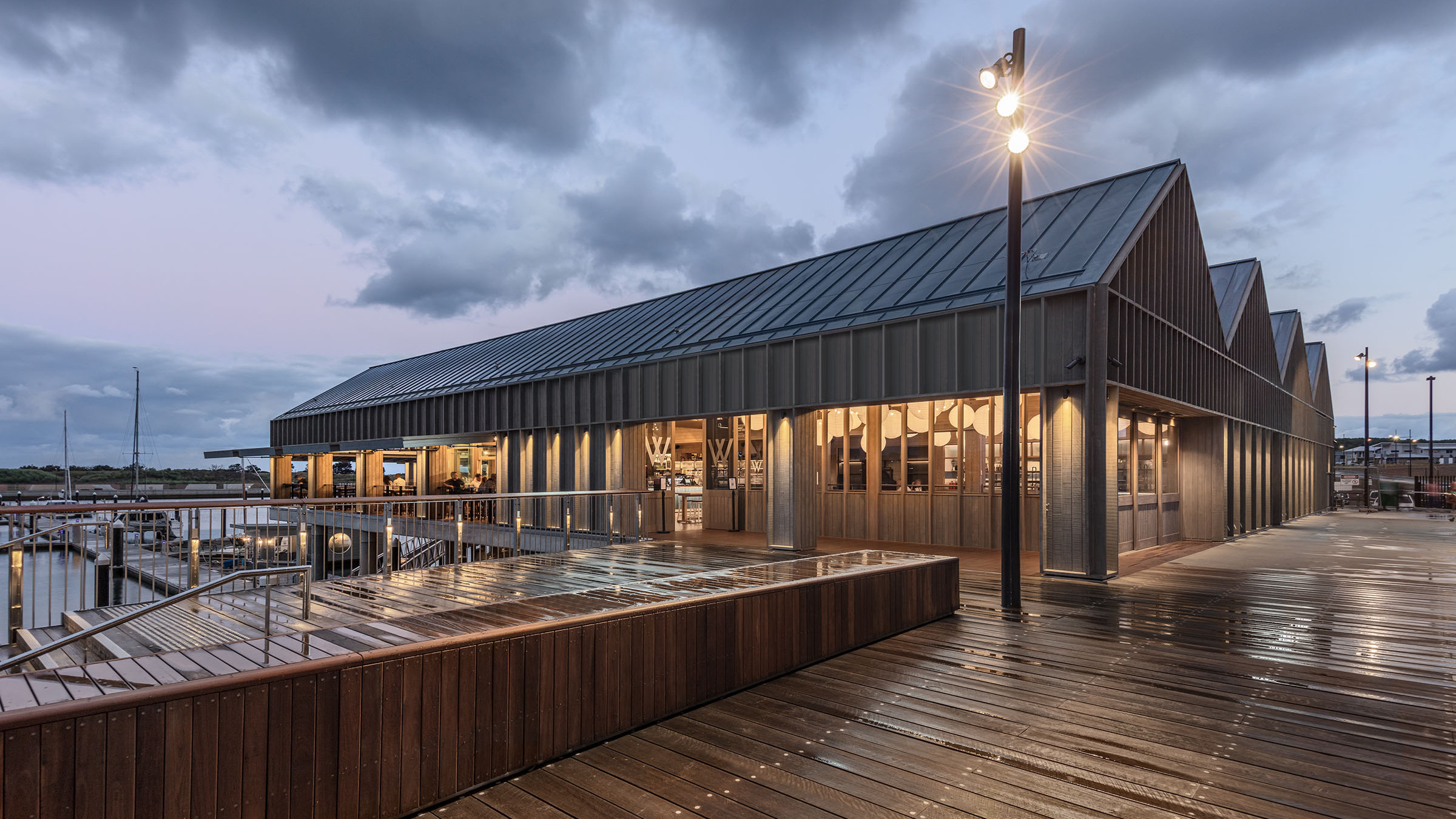 Murray Fredericks H&E Architects Waterfront Tavern