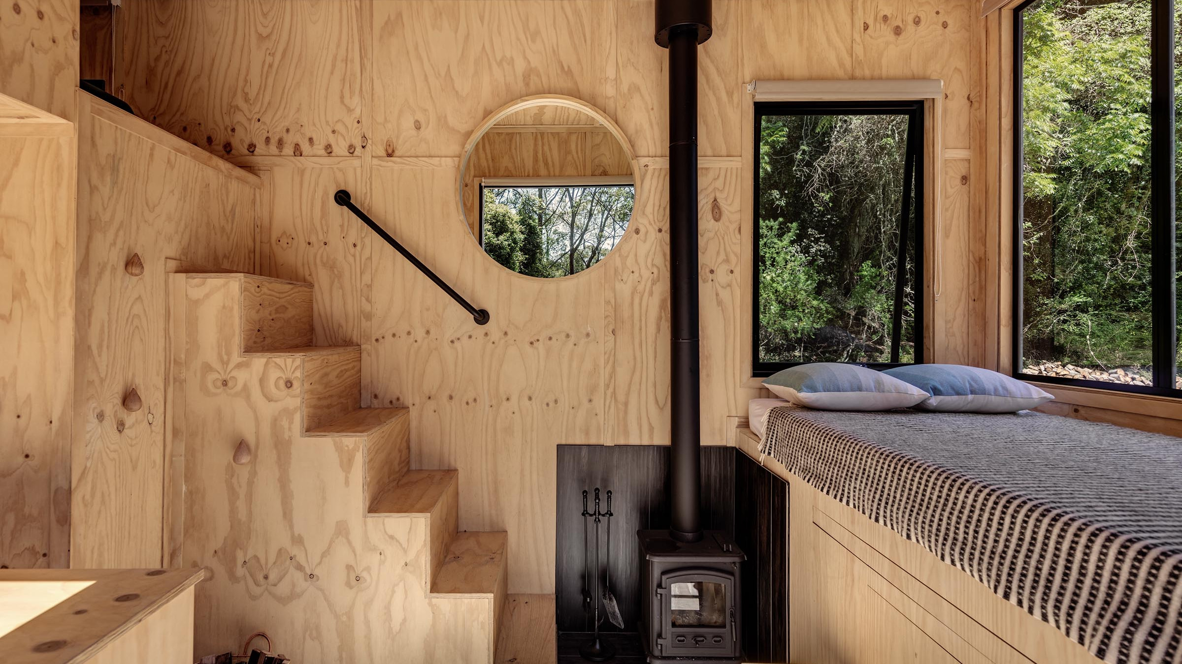 Murray Fredericks Kangaroo Valley Small Cabin