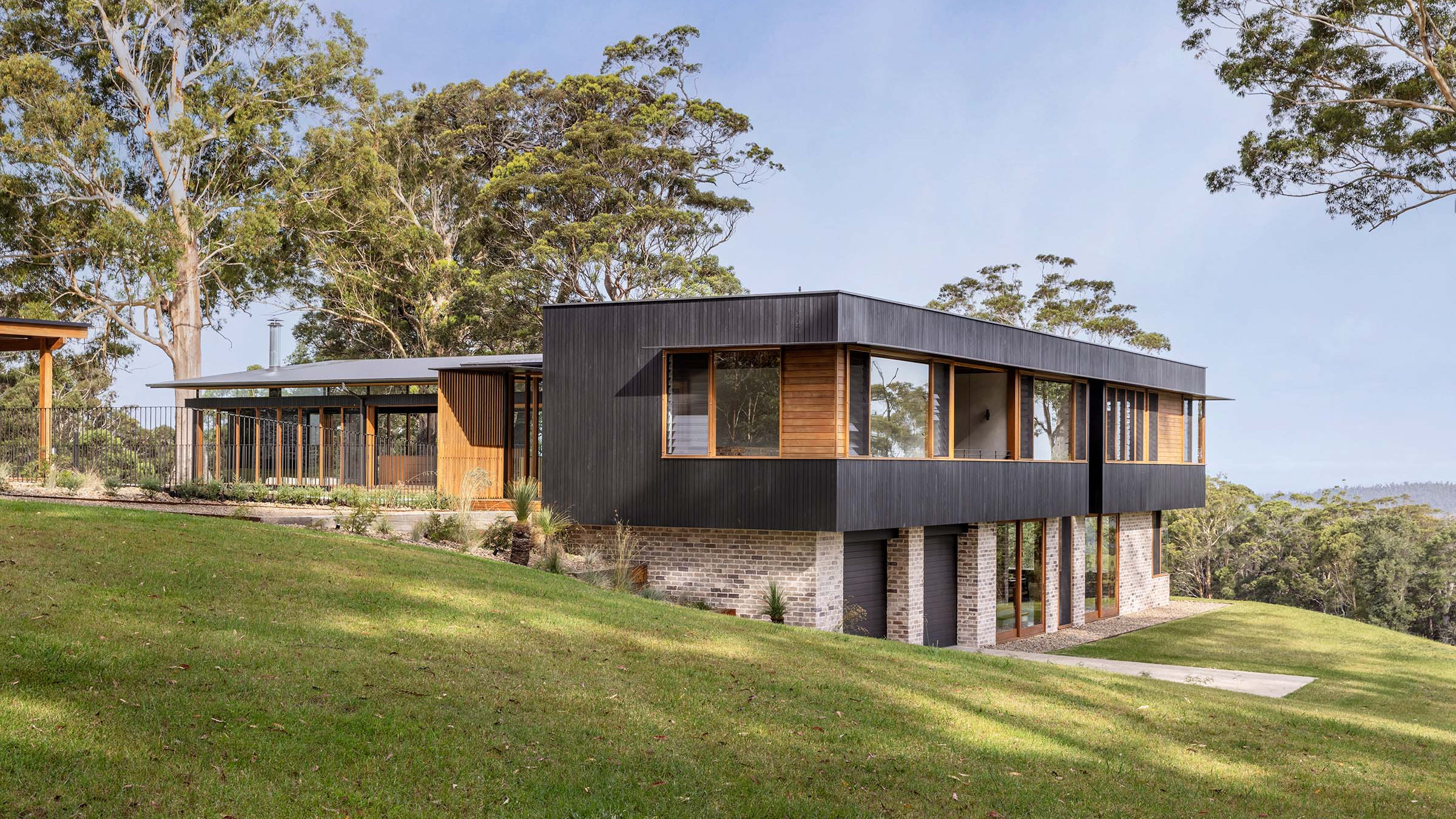 Bendalong Residence by Tony Freeman Architects Architectural Photography by Murray Fredericks